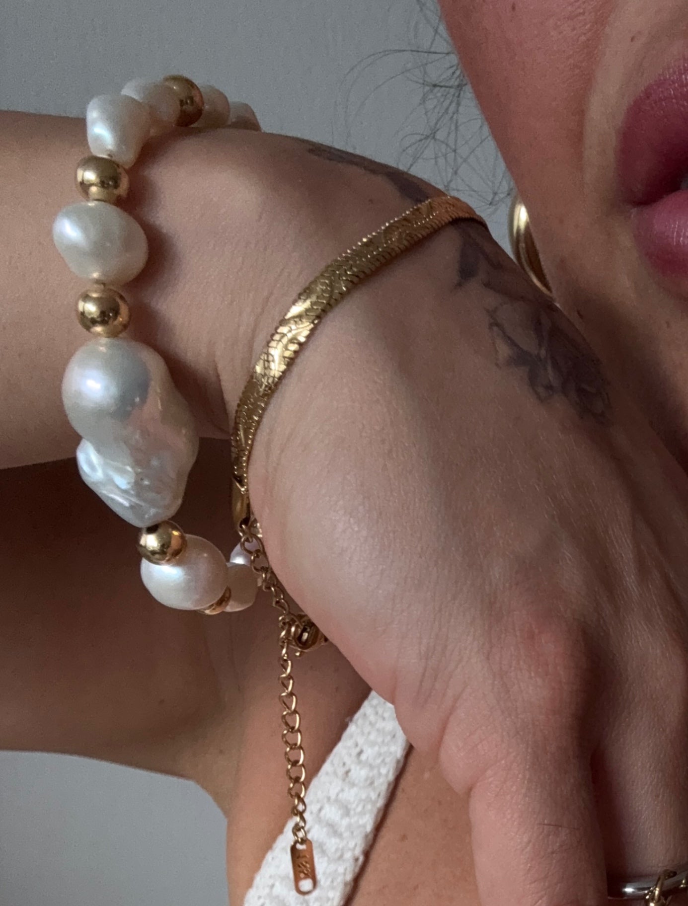 Quianey Leaf Pearl Bracelet
