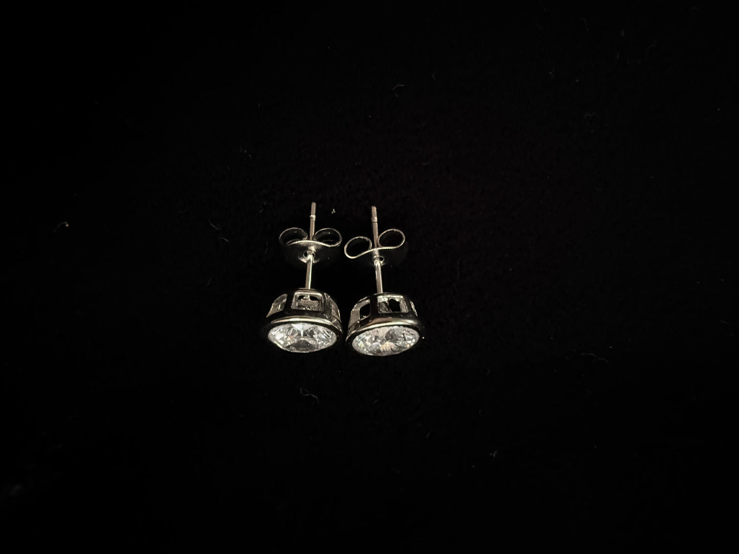 Quianey Silver Zirconia Studs
