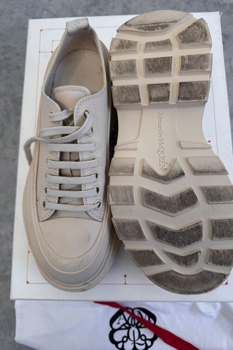 Alexander McQueen beige soft leather sneaker 39