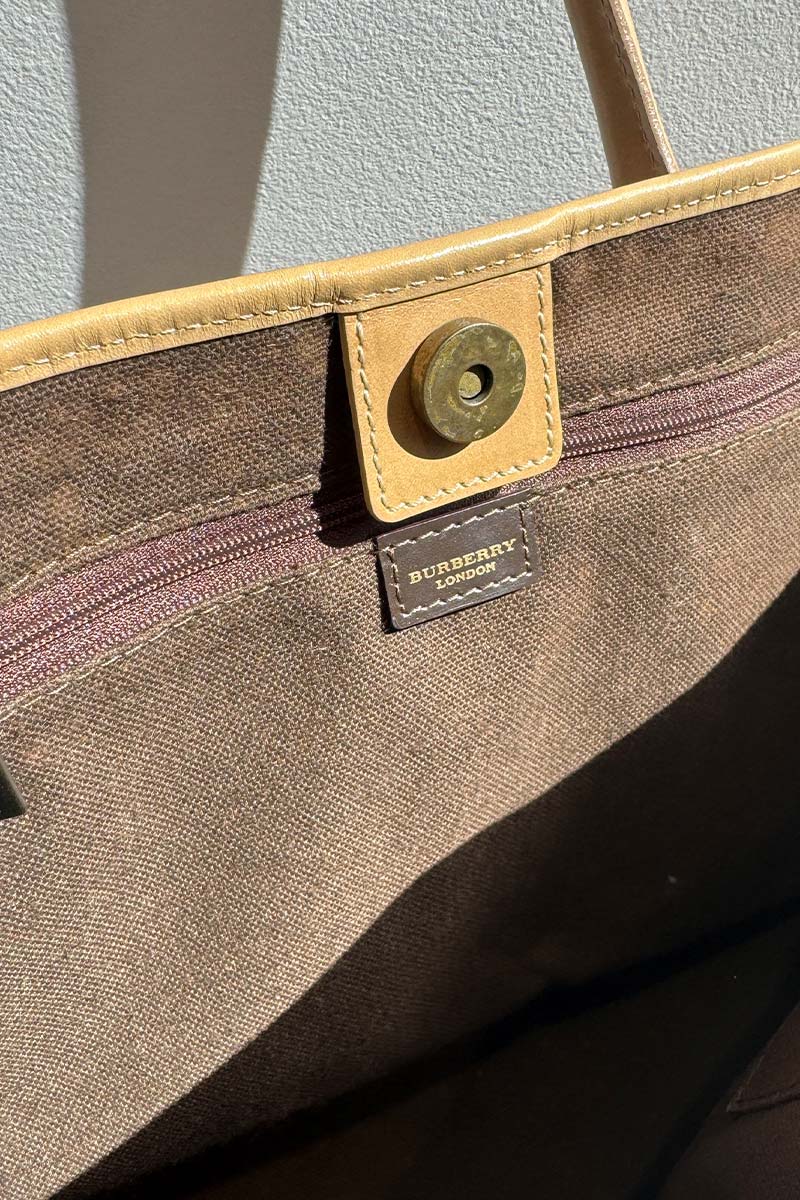 Burberry Brook Beige Leather Handbag (authenticated)