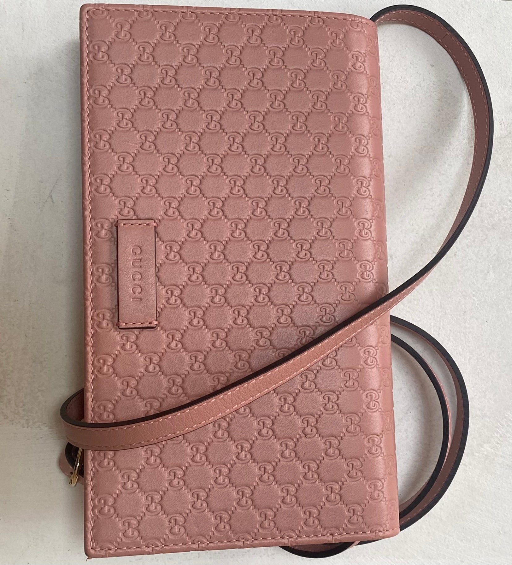 Gucci pink wallet with strap