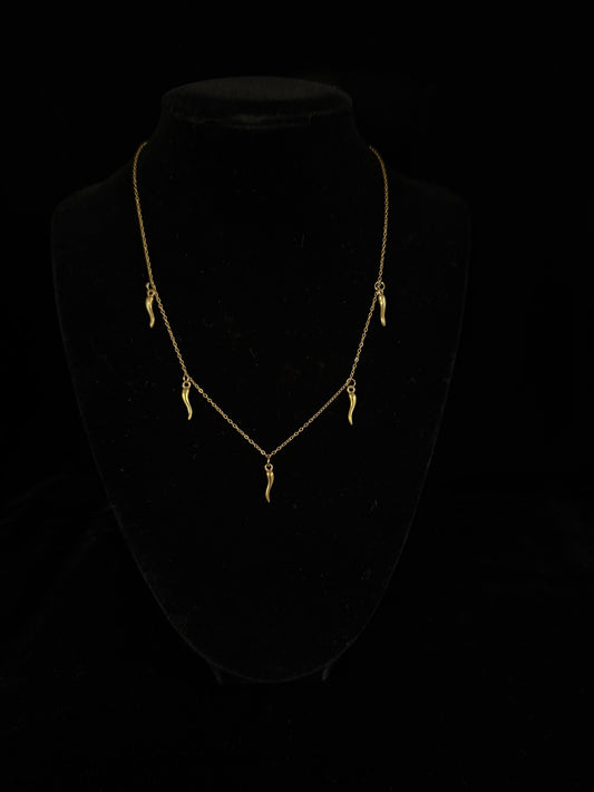 Quianey Chilli Horn Necklace