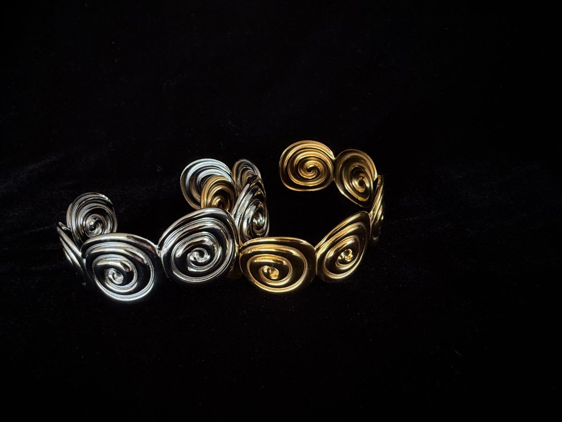 Quianey Silver Spiral Cuff Bracelet