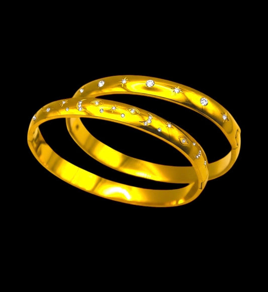 Quianey Gold Crystal Bangle