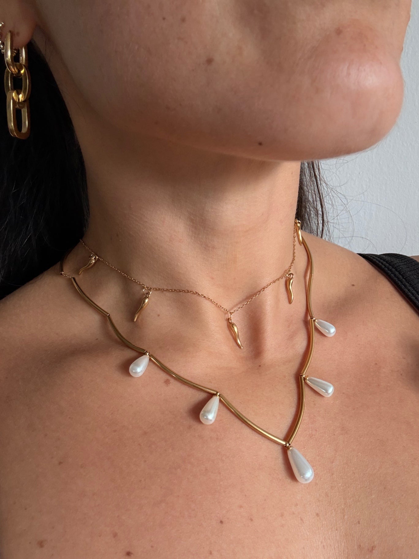 Quianey Teardrop Pearl Necklace
