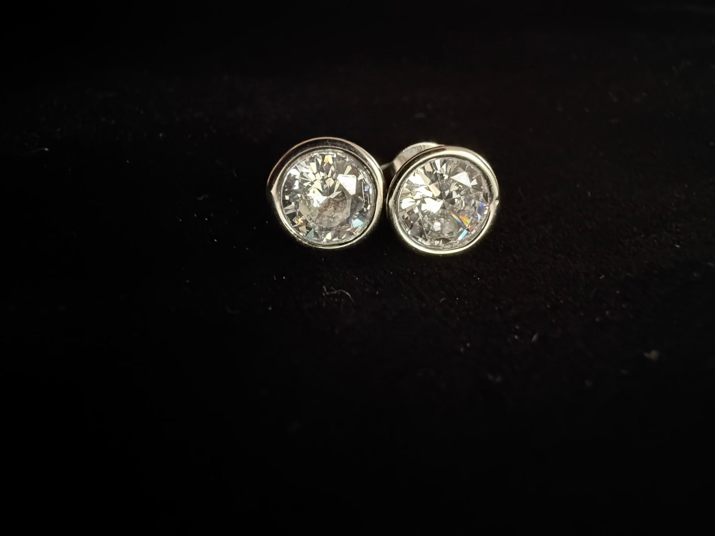Quianey Silver Zirconia Studs