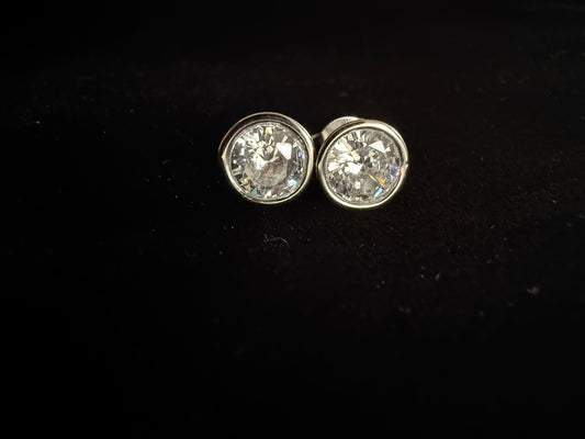 Quianey Silver Zirconia Studs
