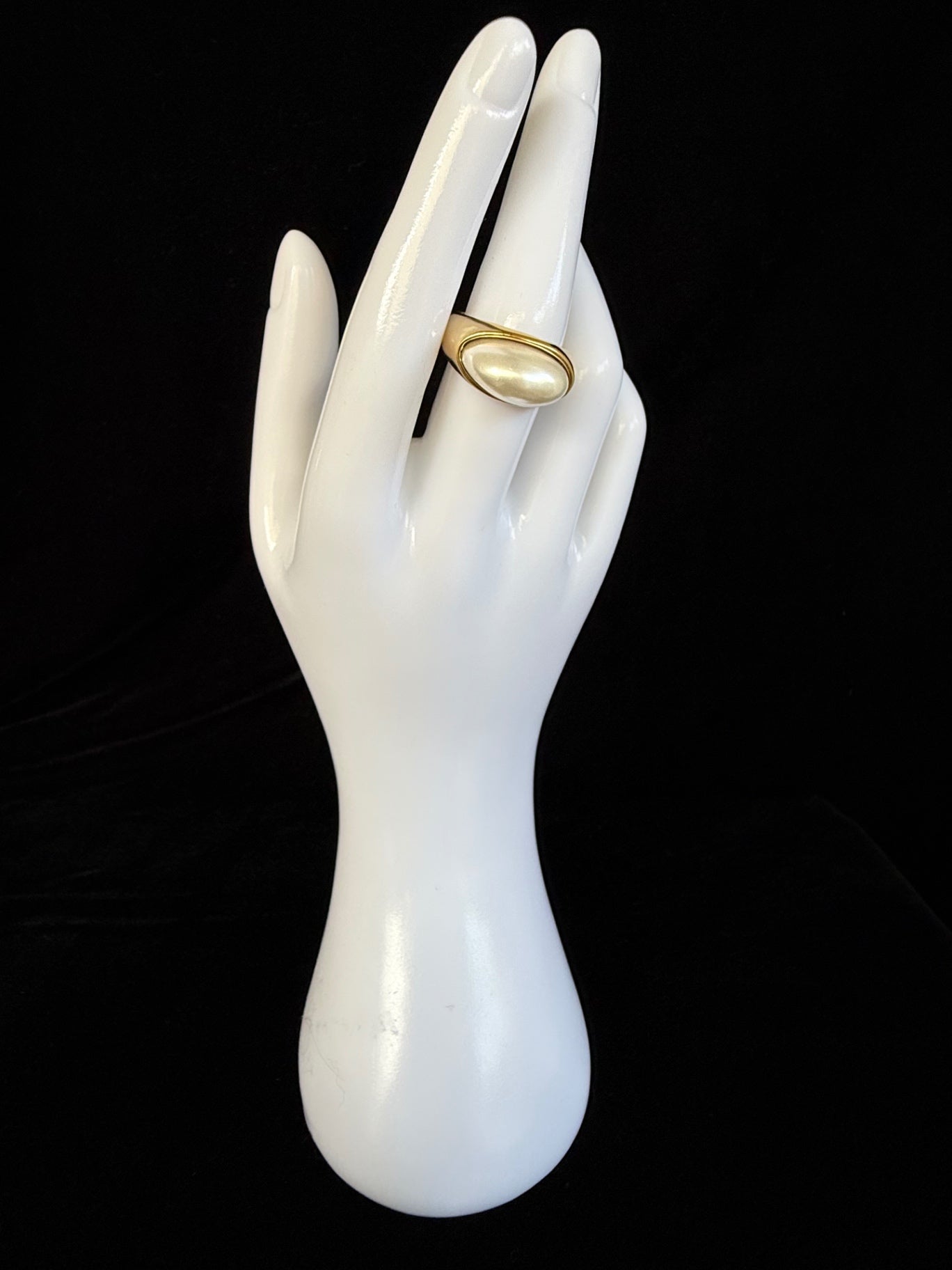 Quianey Pearl Dome Ring
