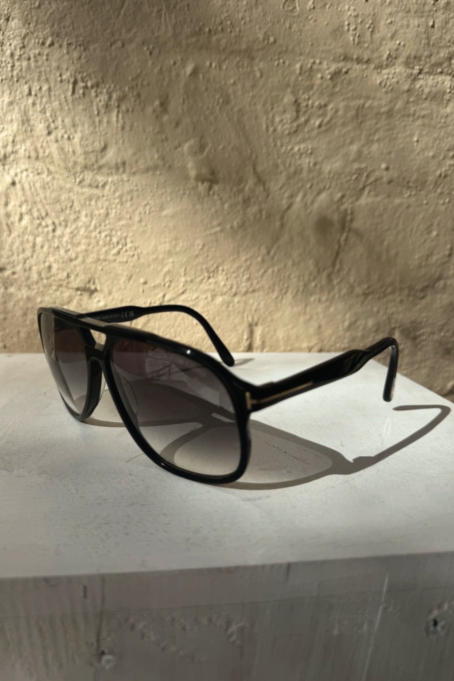 Tom Ford black pilot sunglasses