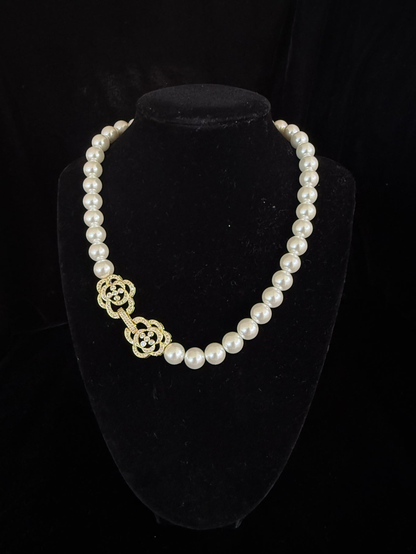  Camellia Pearl Necklace – Gold