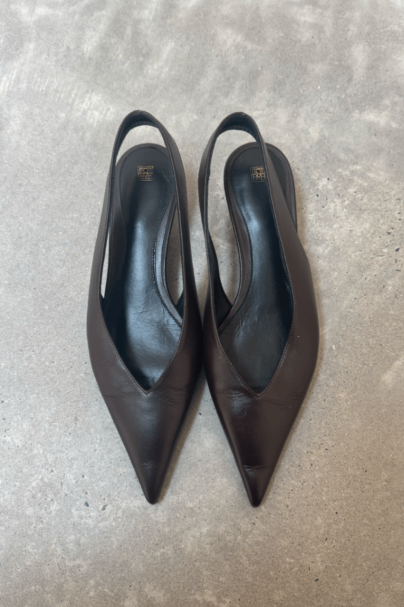 Toteme chocolate leather pointed slingback  RRP $1000