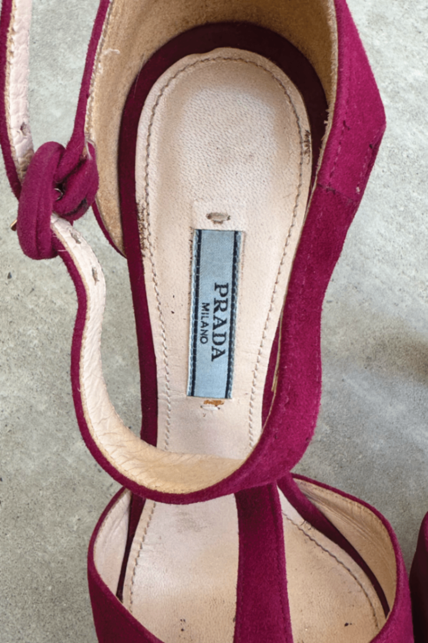 Prada Vintage (80s) magenta suede heel 37