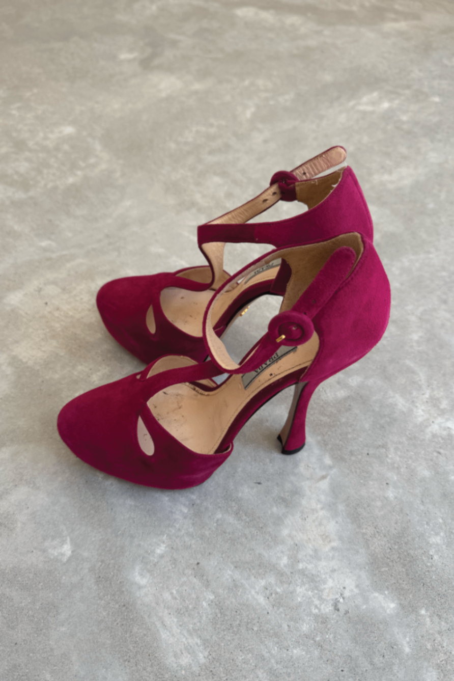Prada Vintage (80s) magenta suede heel 37
