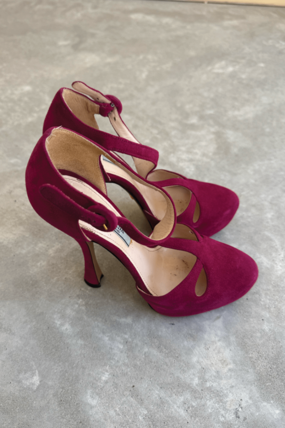 Prada Vintage (80s) magenta suede heel 37