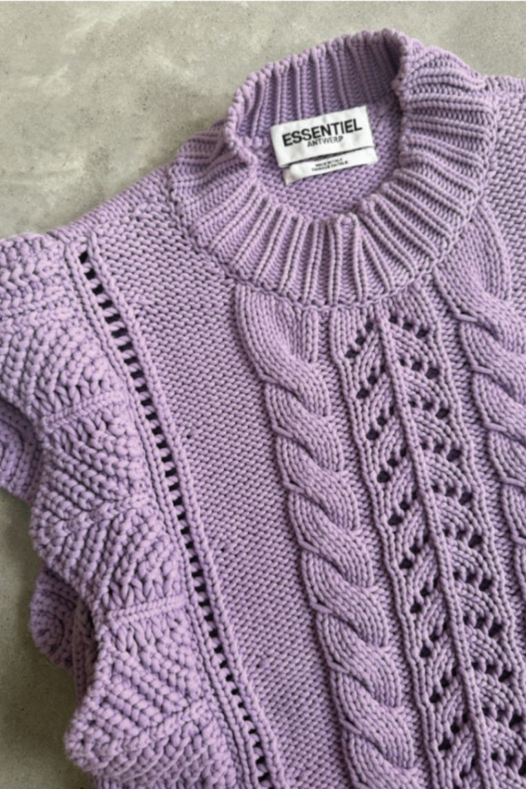 Essential Antwerp lilac vest L (RRP $315)