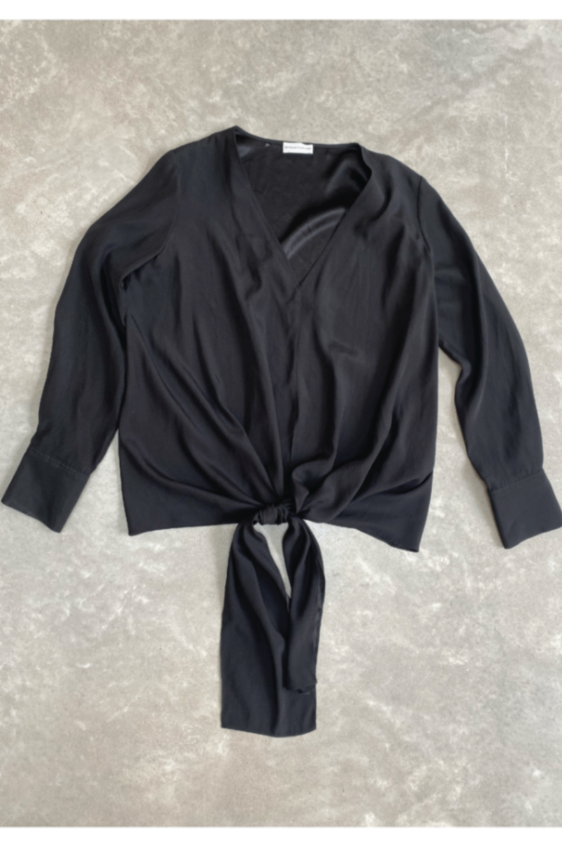 Scanlan Theodore black silk tie blouse 12