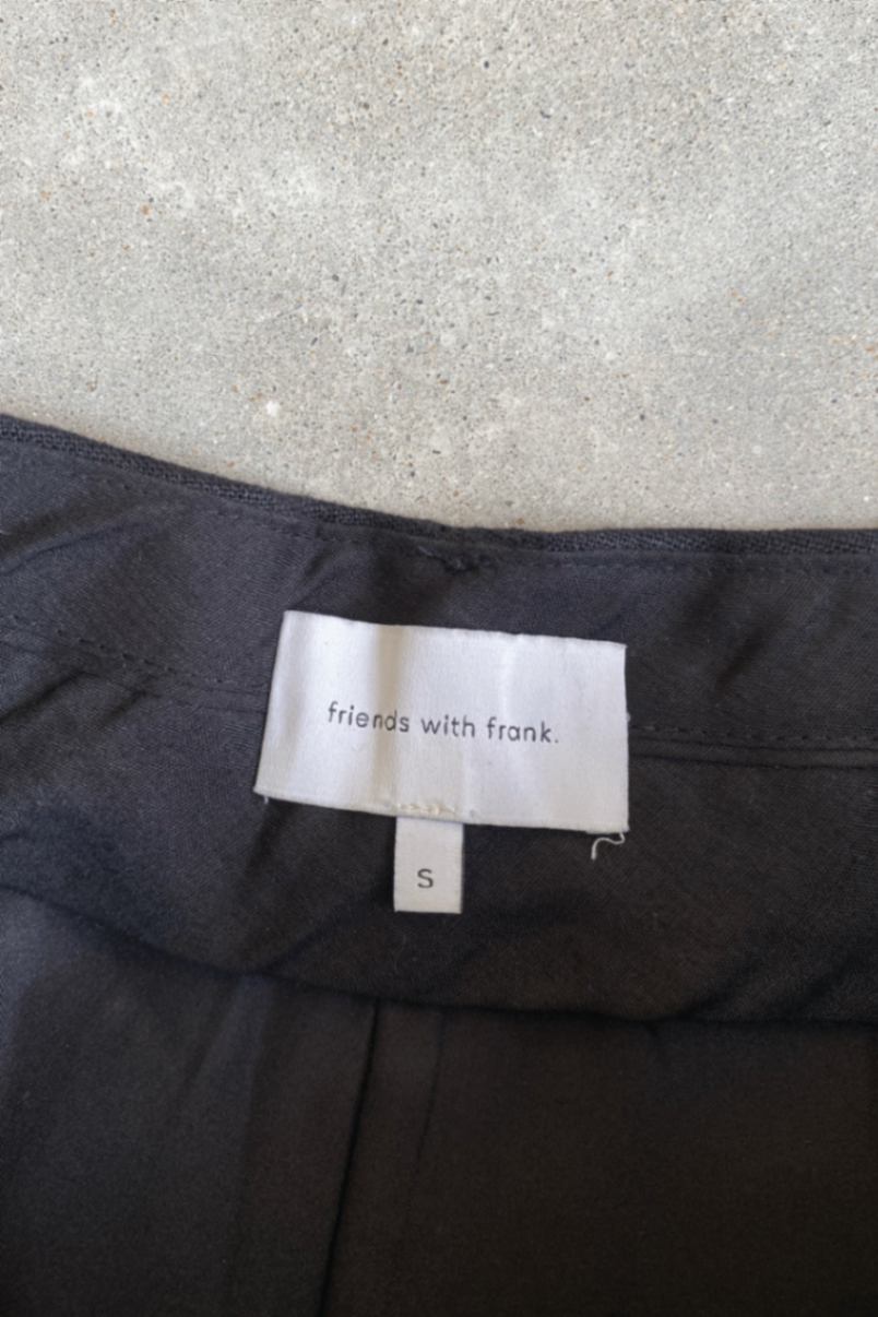 friends with frank black shorts S