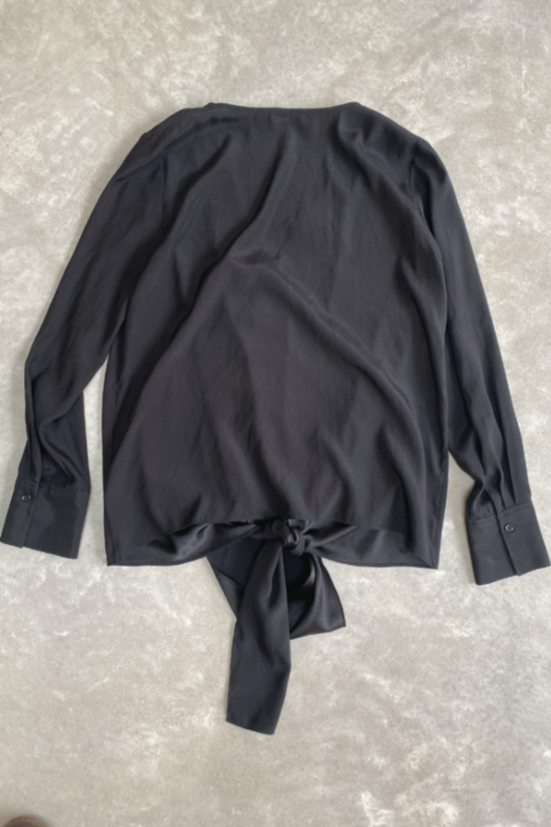 Scanlan Theodore black silk tie blouse 12