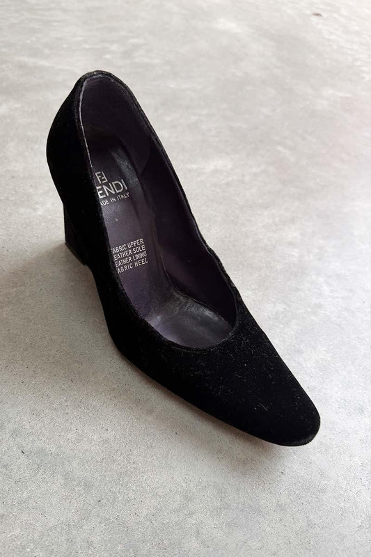 Vintage Fendi black velvet wedge 36