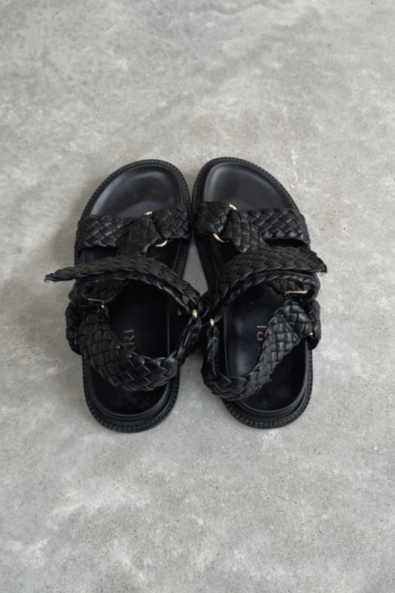 Kivari black sandal 37