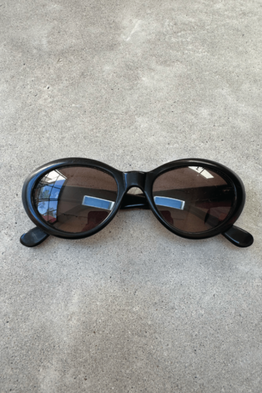 DKNY 7th Avenue black sunglasses