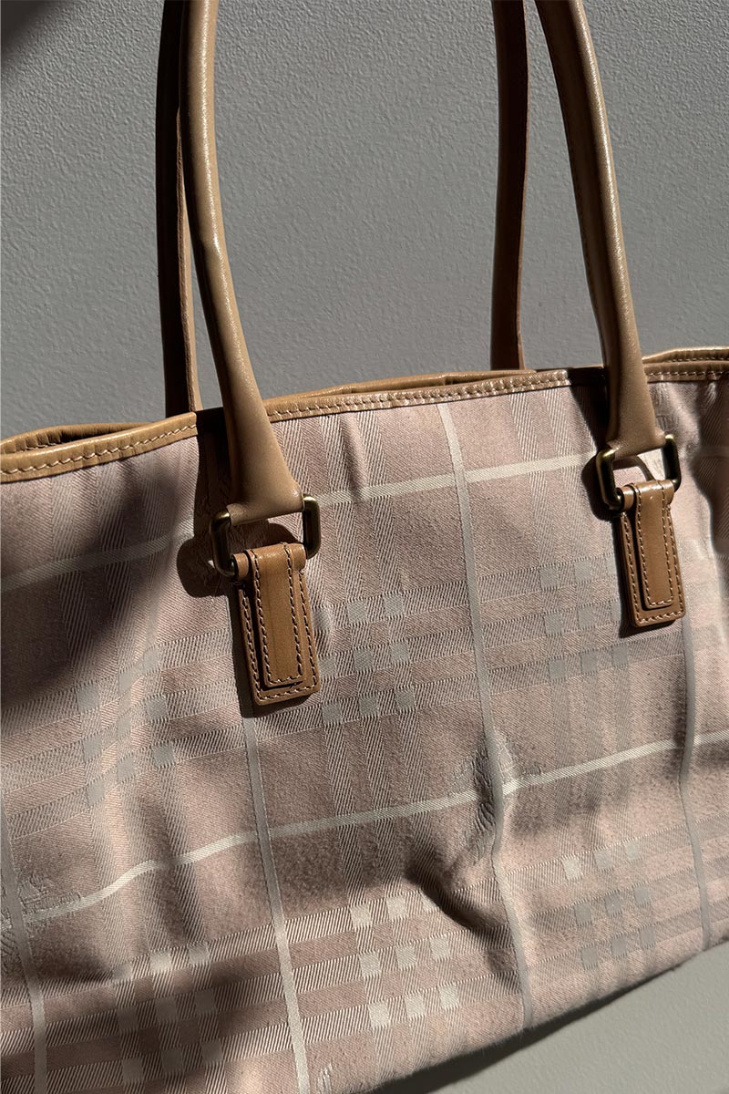 Burberry Brook Beige Leather Handbag (authenticated)