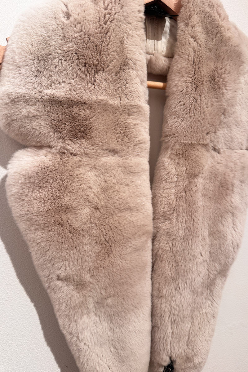 H-Brand dyed rabbit fur Scarf and Chain