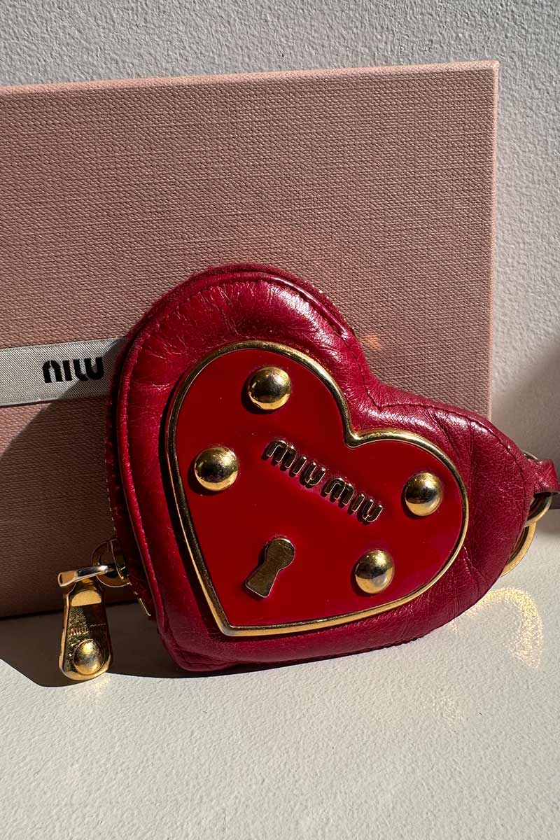 小物 miu miu heart charm leather coin case Miu Miu Coin Heart Purse (Authenticated) – Min Butik